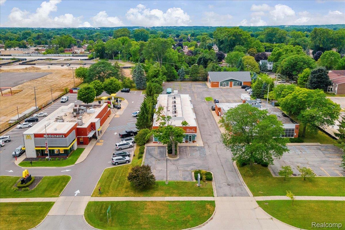 19323 Farmington Road