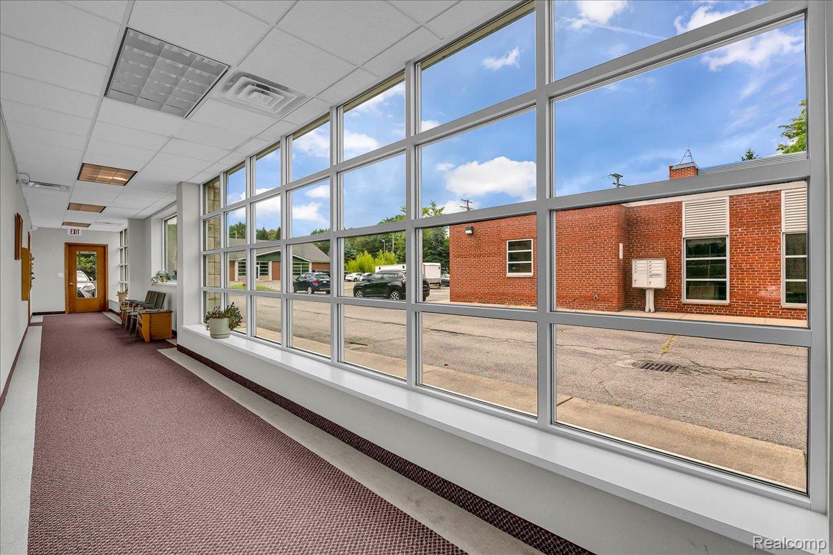 19323 Farmington Road