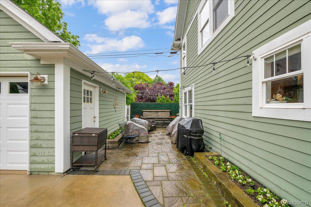 450 Fairbrook Street
