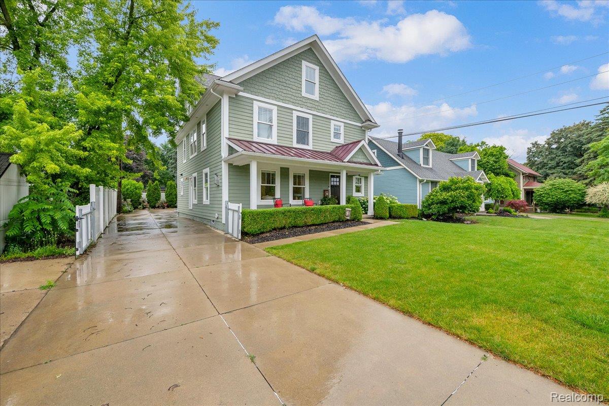 450 Fairbrook Street