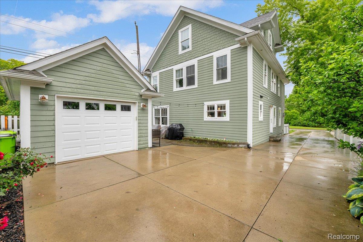 450 Fairbrook Street
