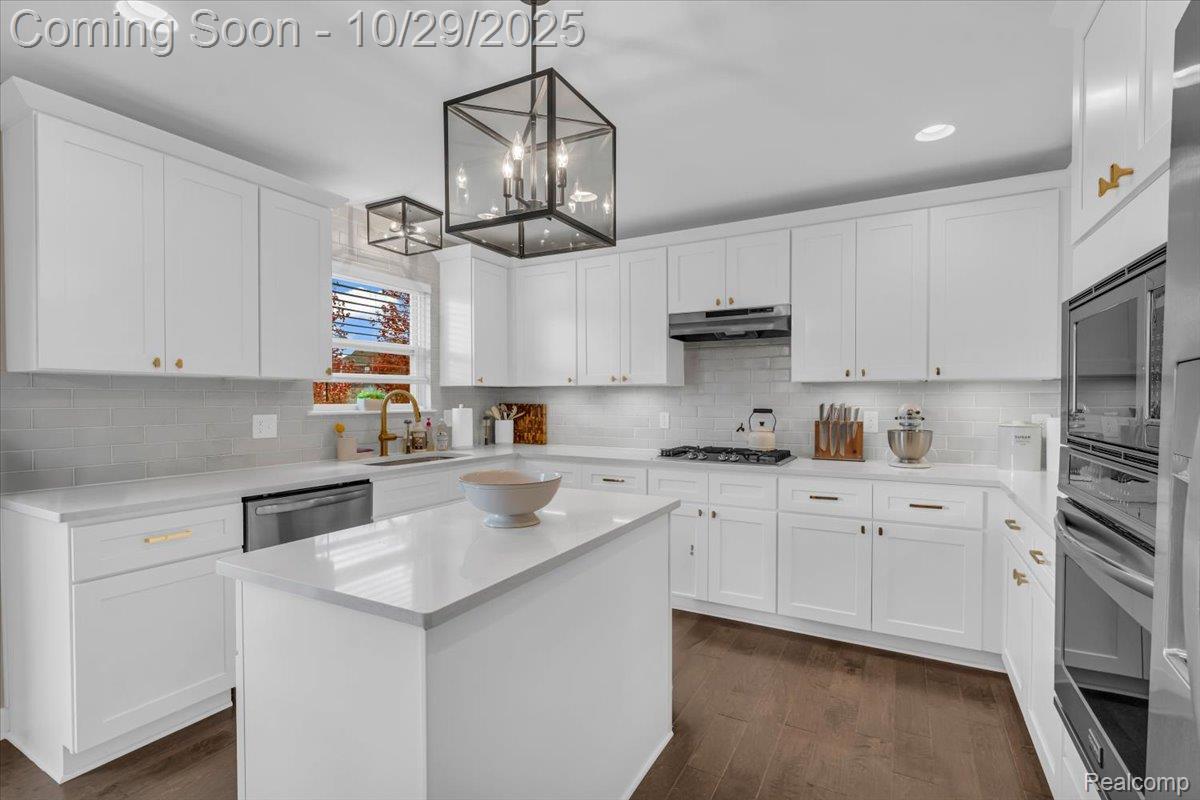 24381 Pembrooke Drive