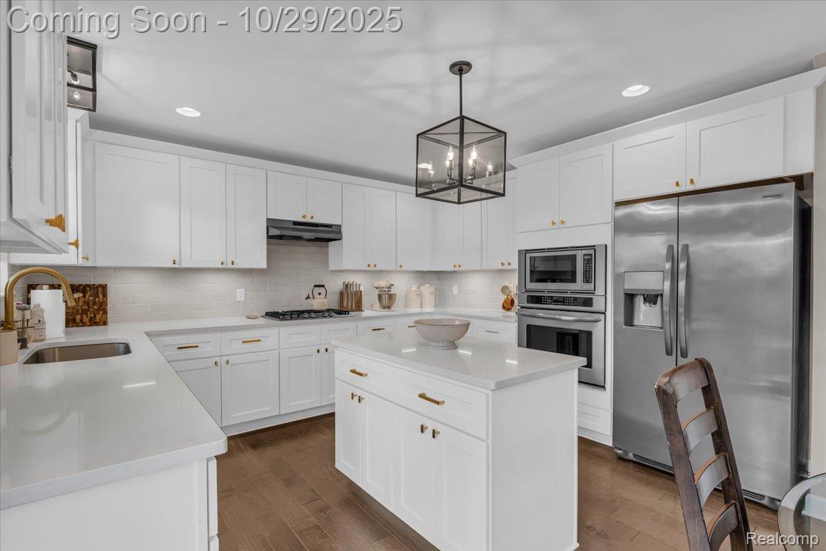 24381 Pembrooke Drive