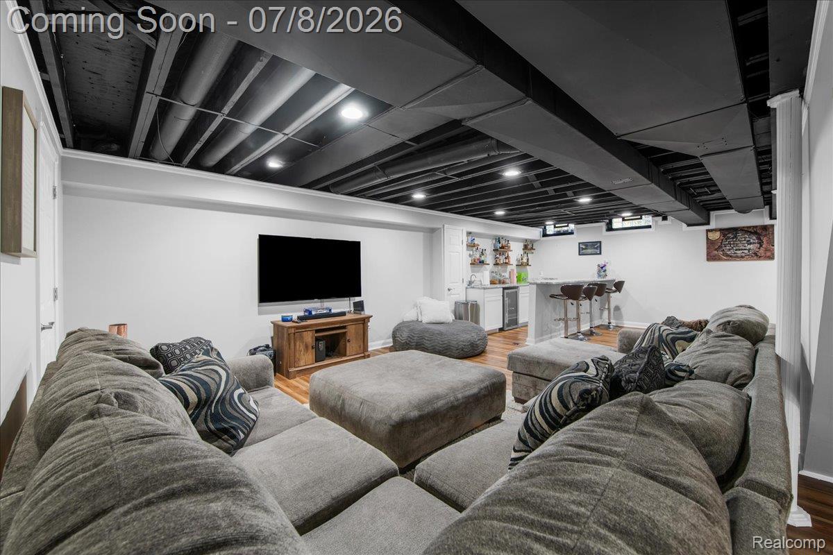 45433 Indian Creek Drive
