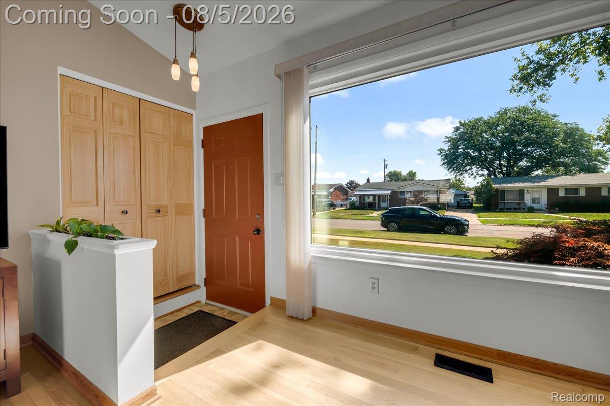 6101 Fairwood Drive