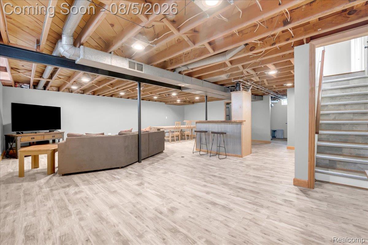 6101 Fairwood Drive