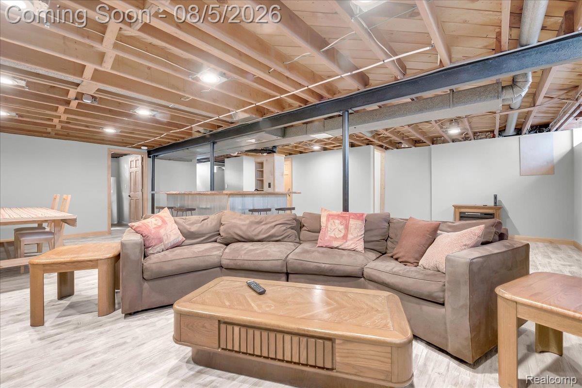 6101 Fairwood Drive