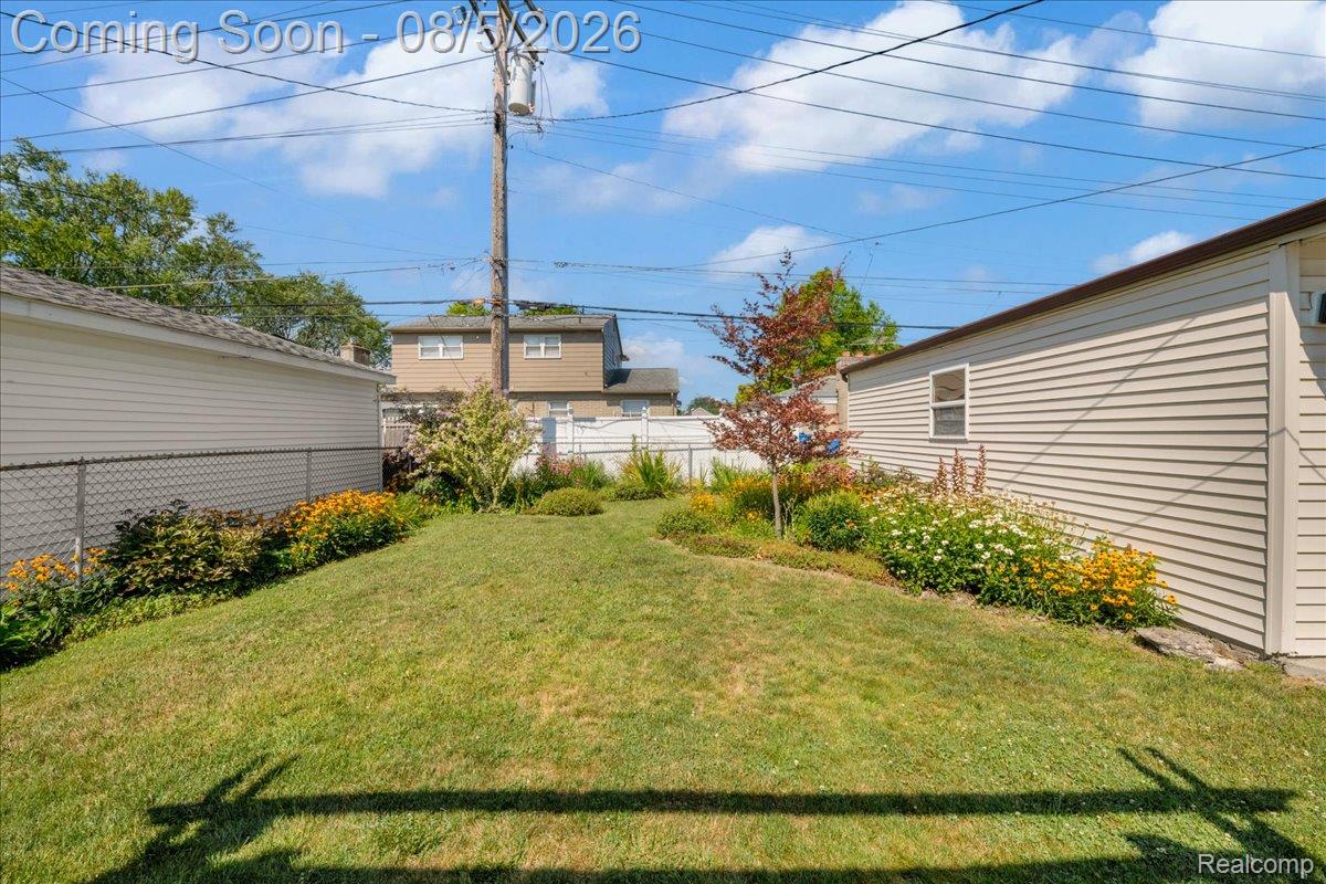 6101 Fairwood Drive