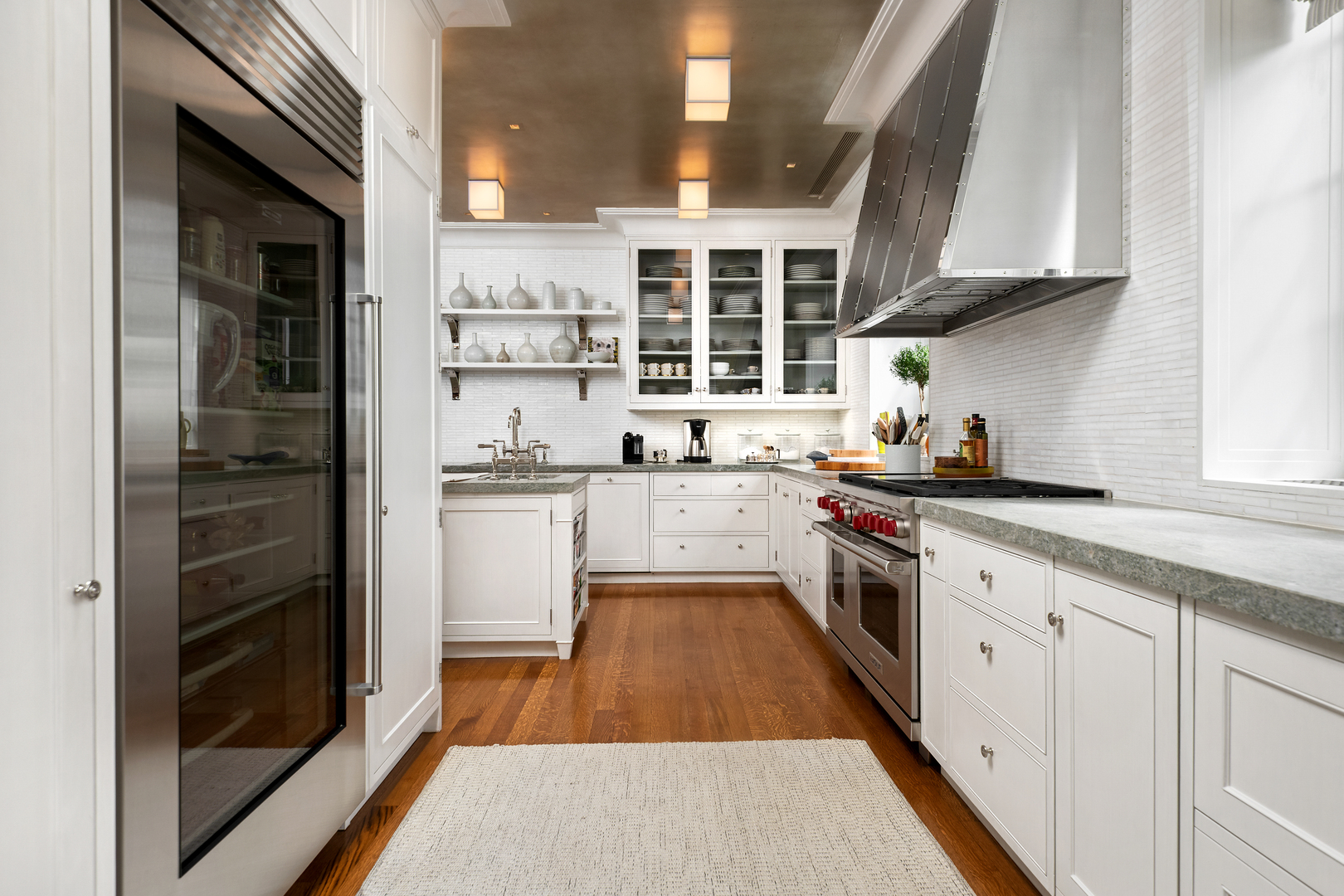 1301 N Astor Street Unit: PH