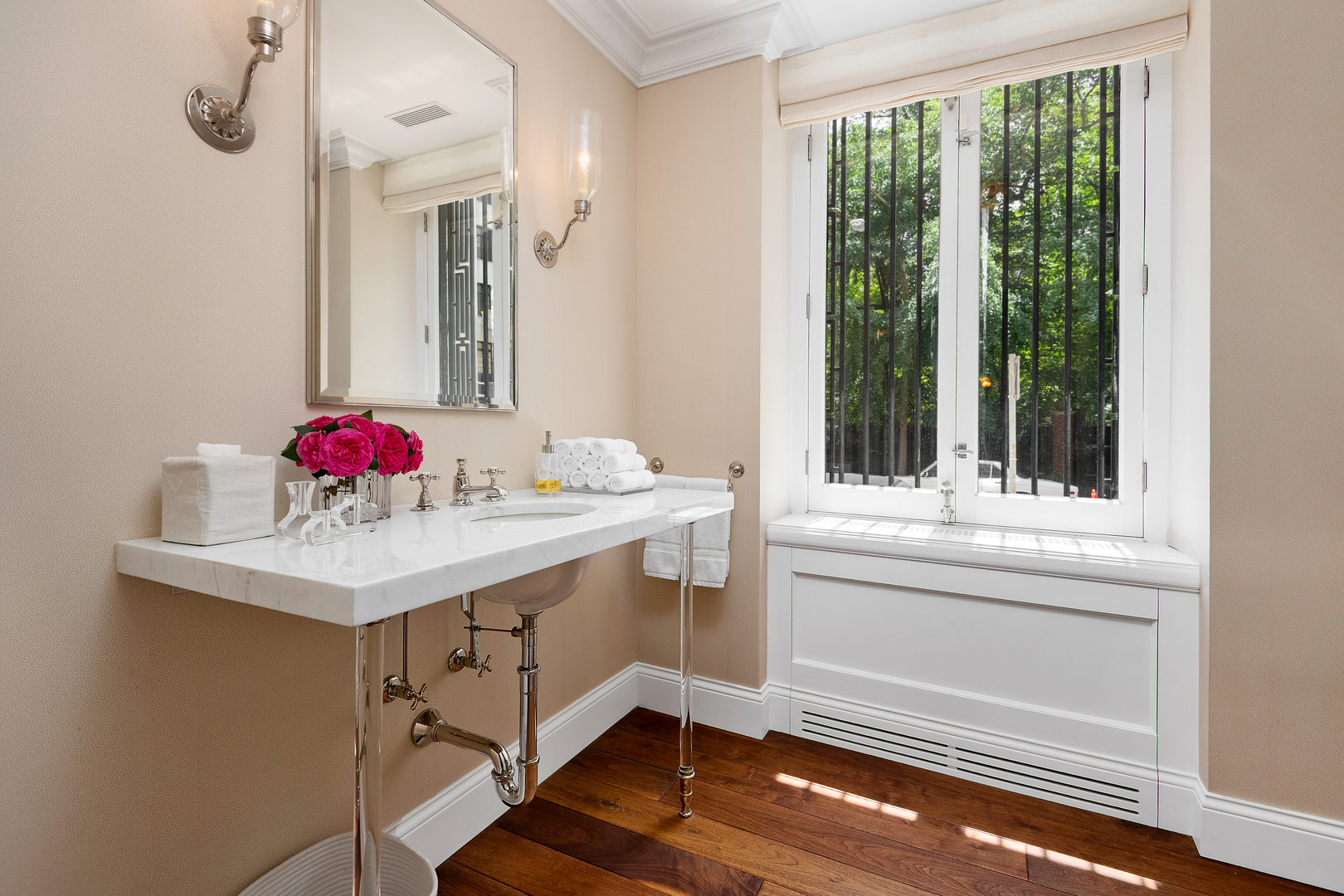 1301 N Astor Street Unit: PH