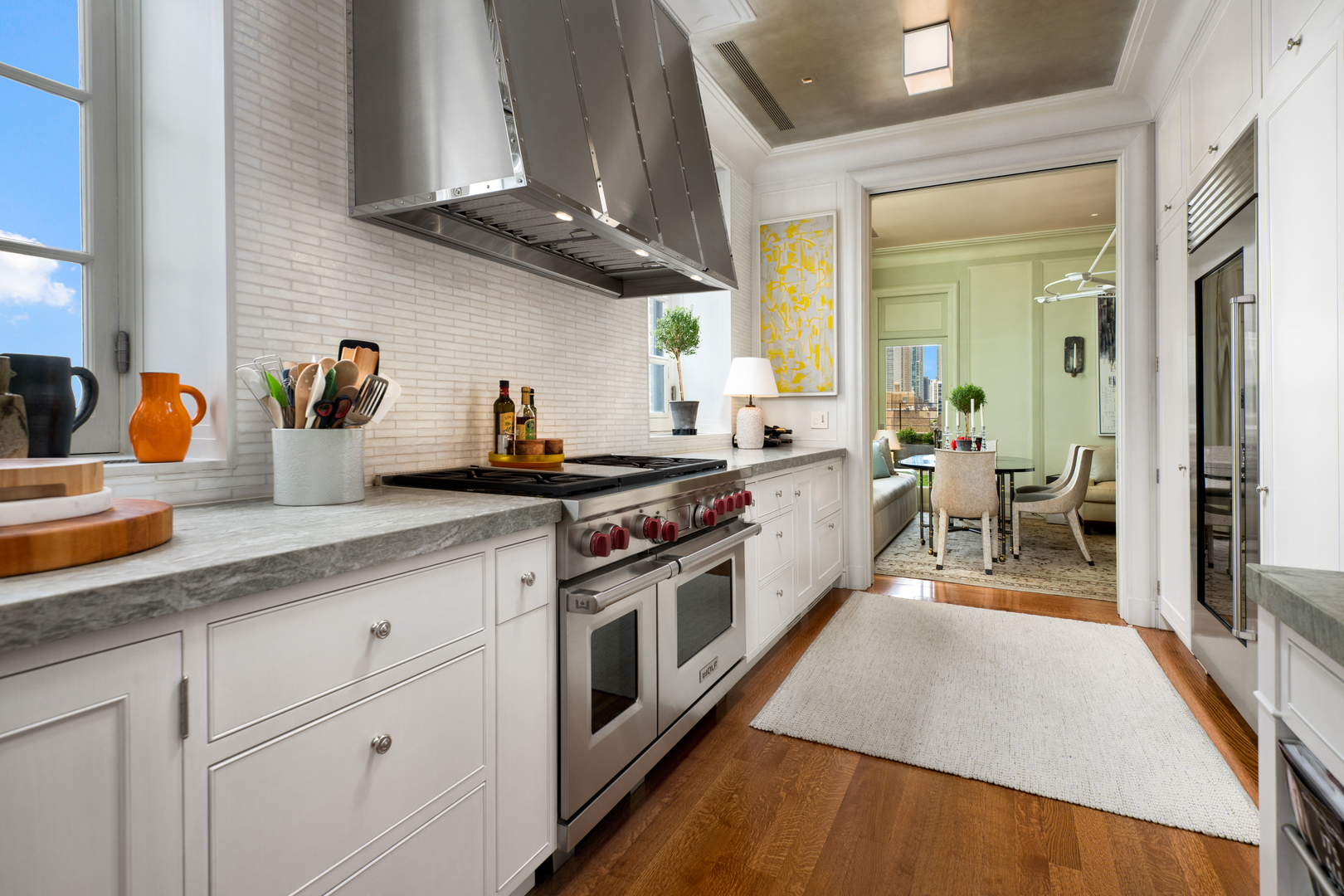 1301 N Astor Street Unit: PH