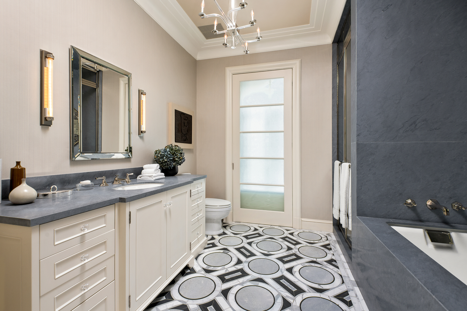 1301 N Astor Street Unit: PH