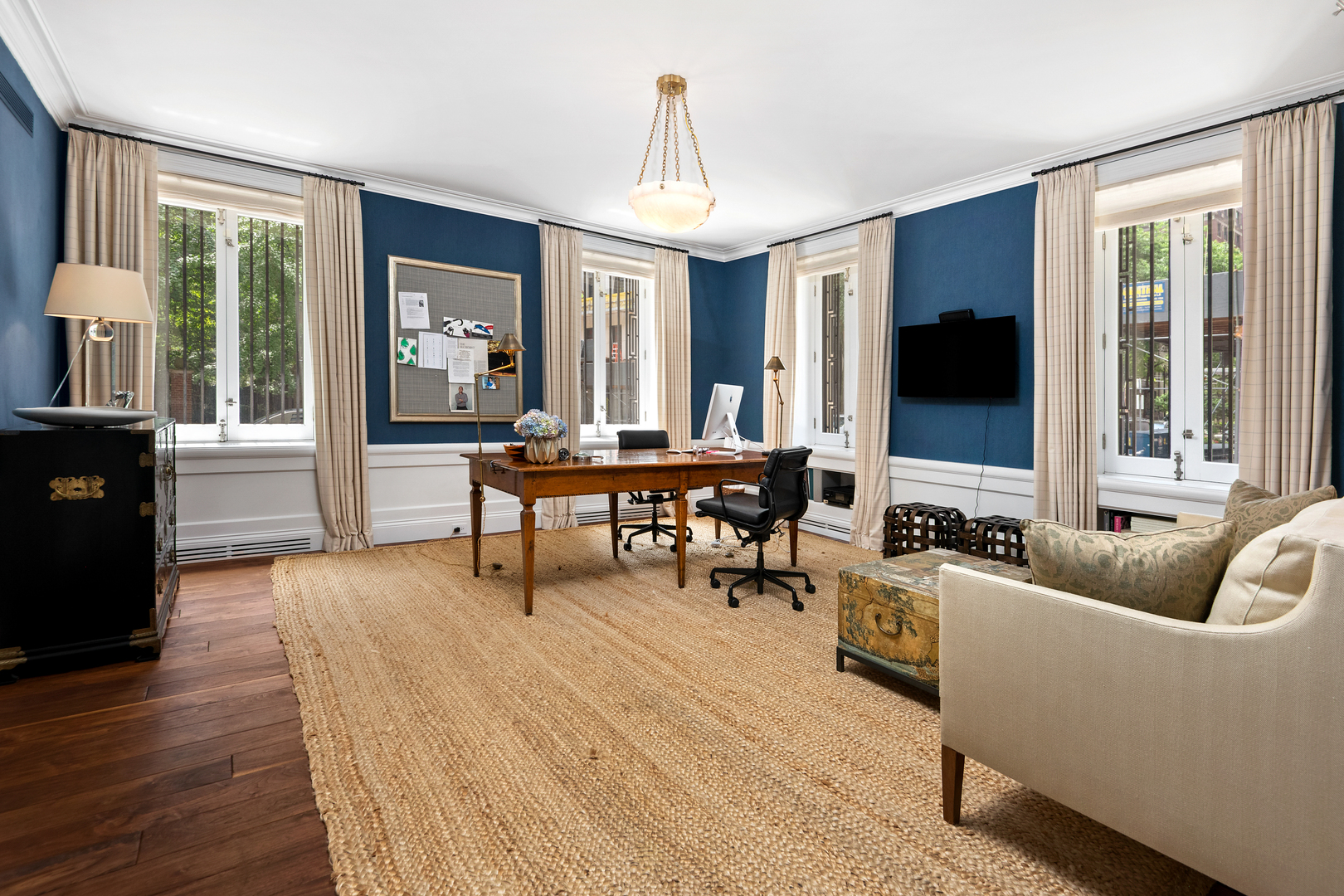 1301 N Astor Street Unit: PH