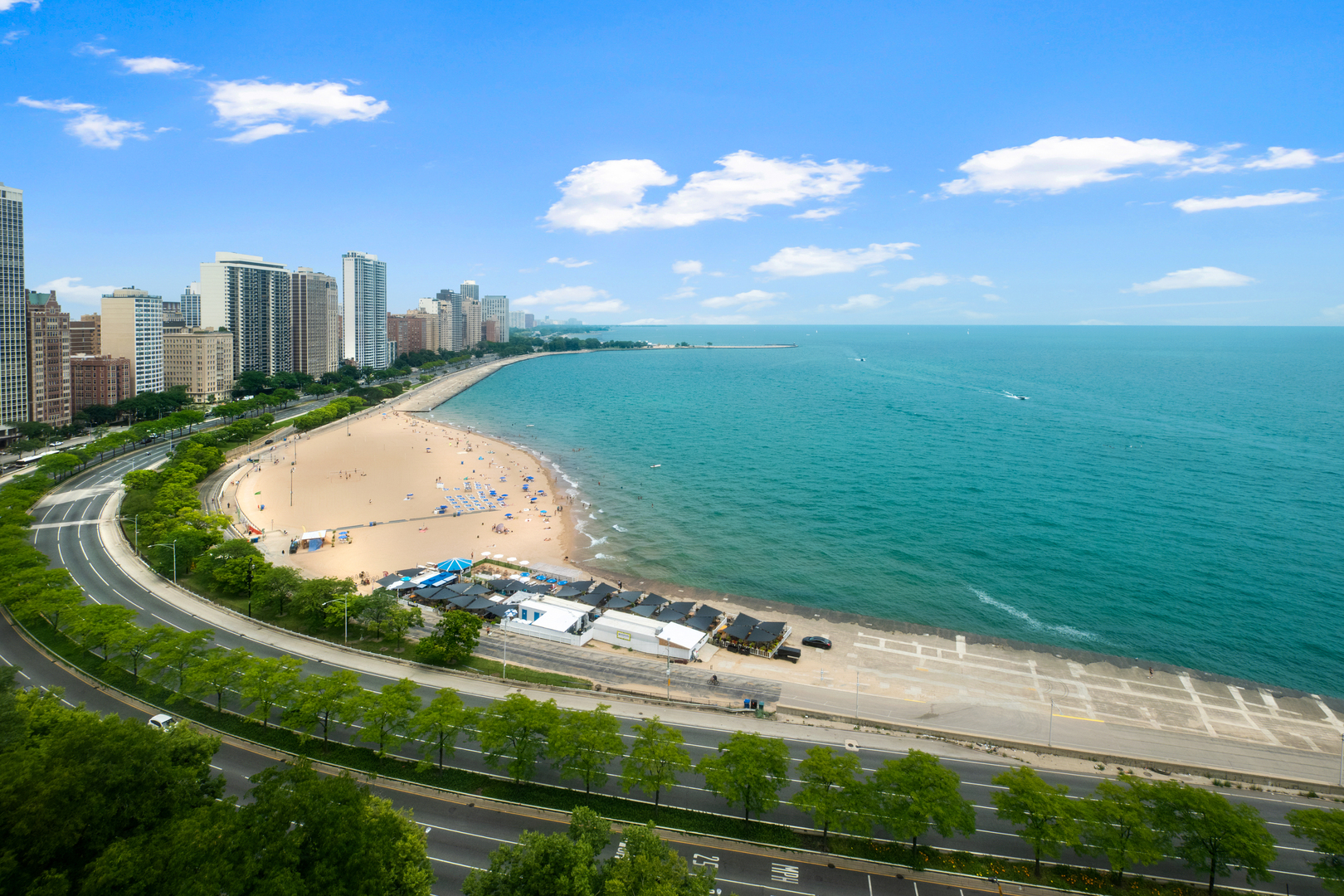 209 E LAKE SHORE Drive Unit: 14