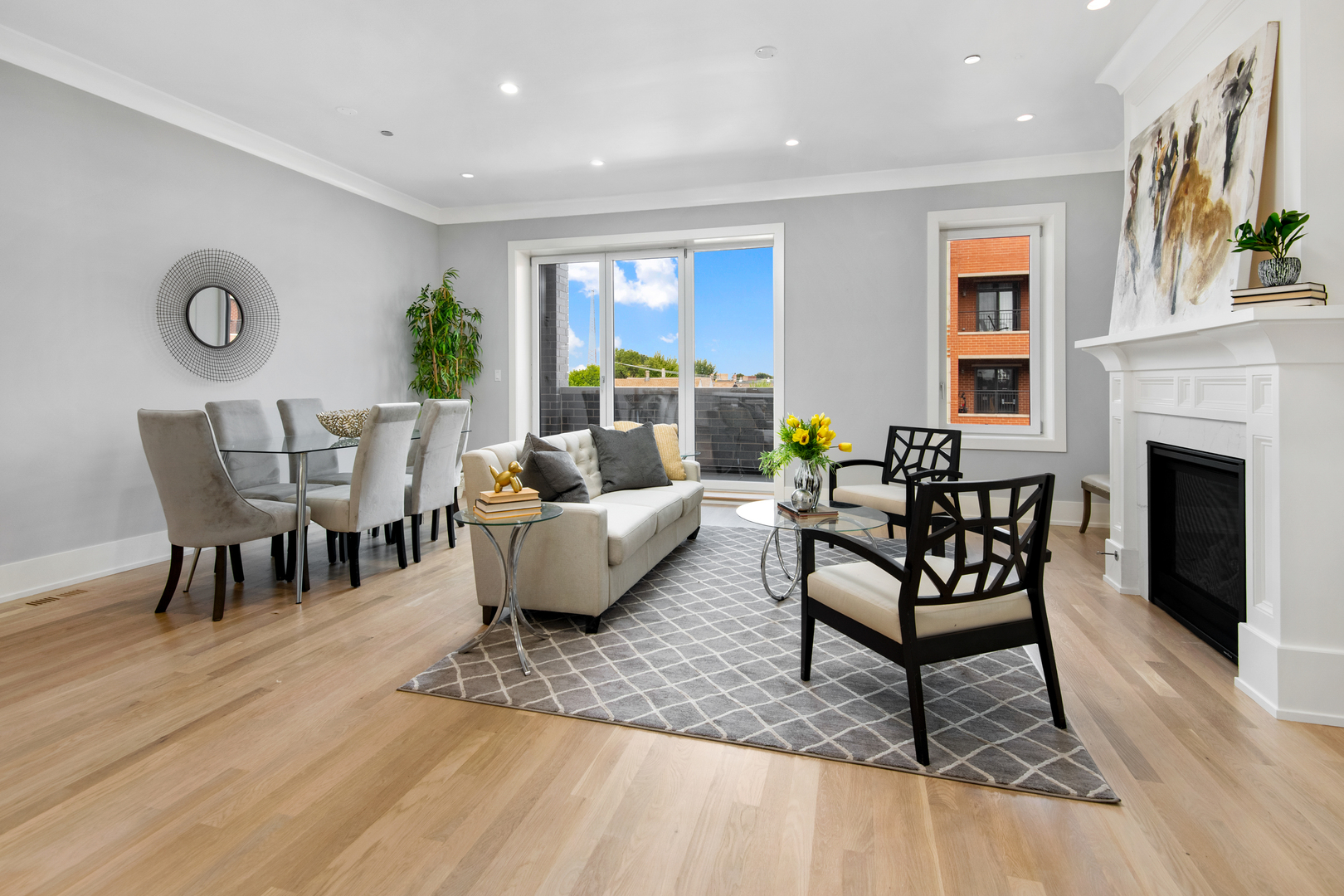2913 W Belmont Avenue Unit: 3W