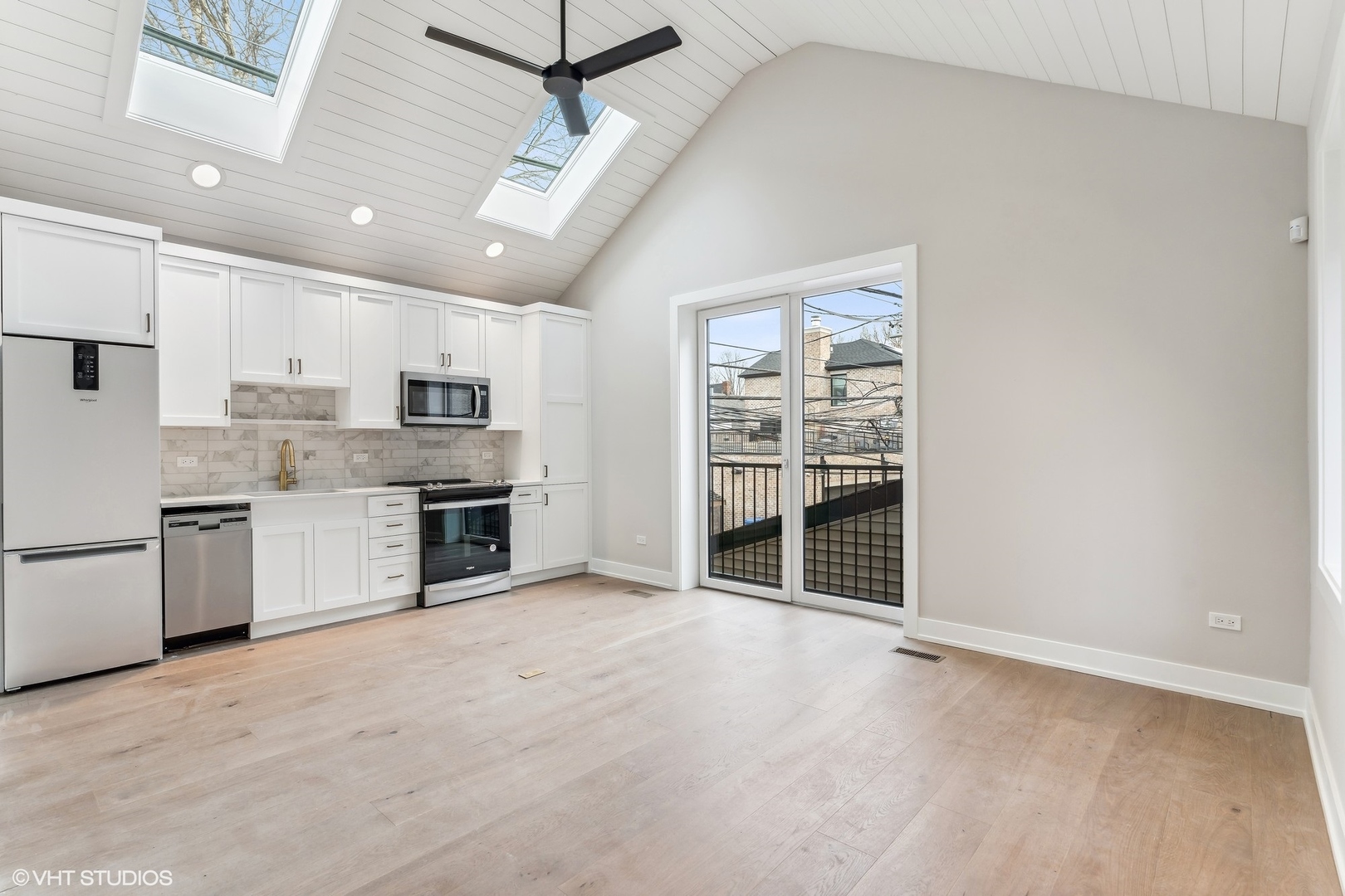 3651 N Damen Avenue Unit: CH