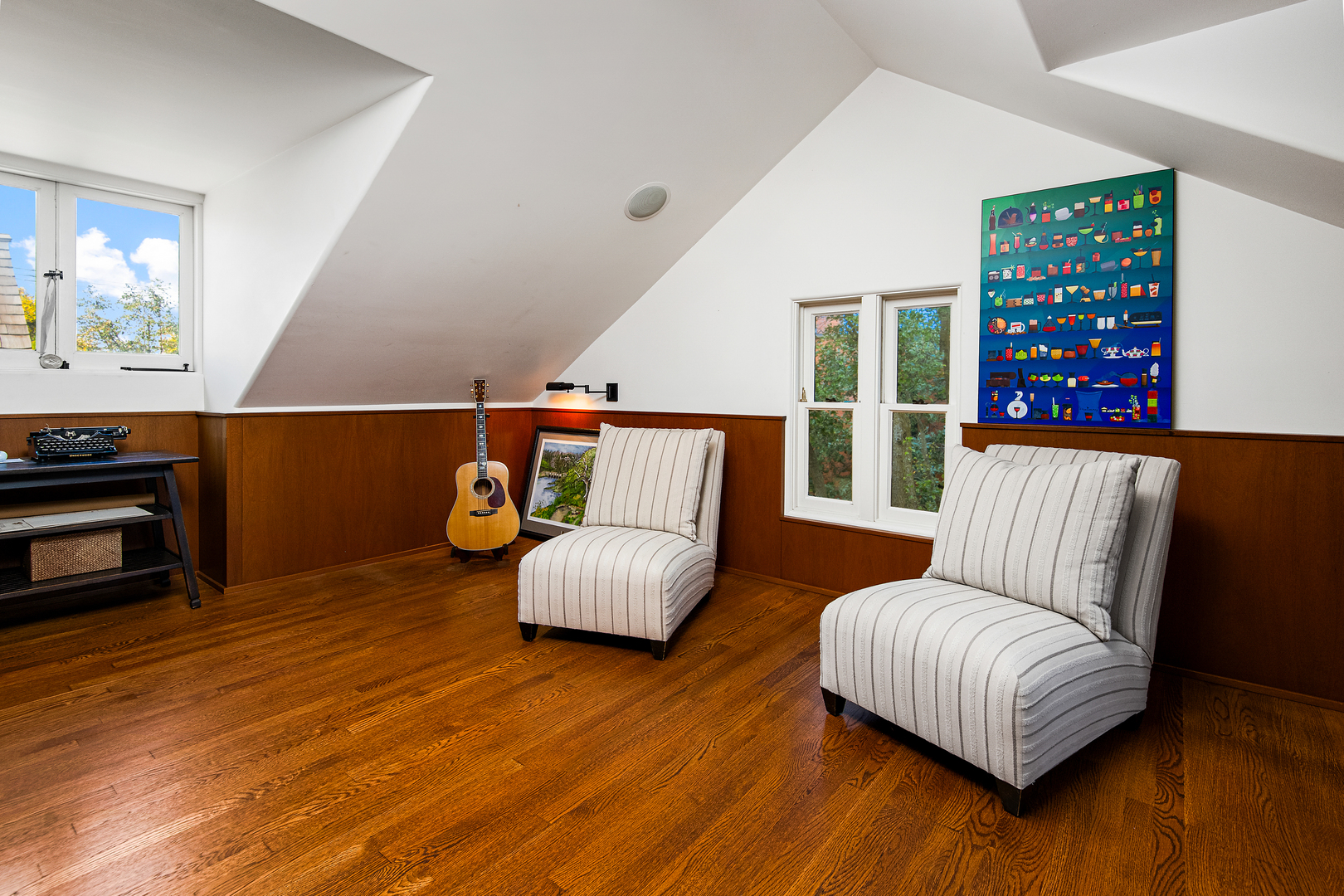 229 W EUGENIE Street