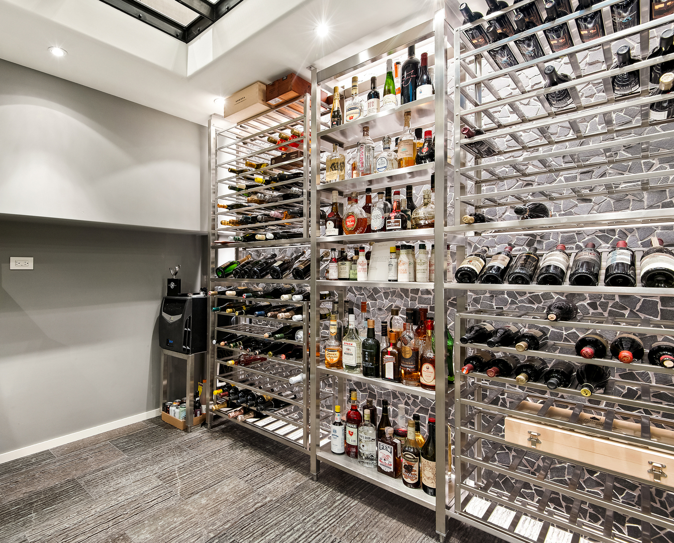 229 W EUGENIE Street