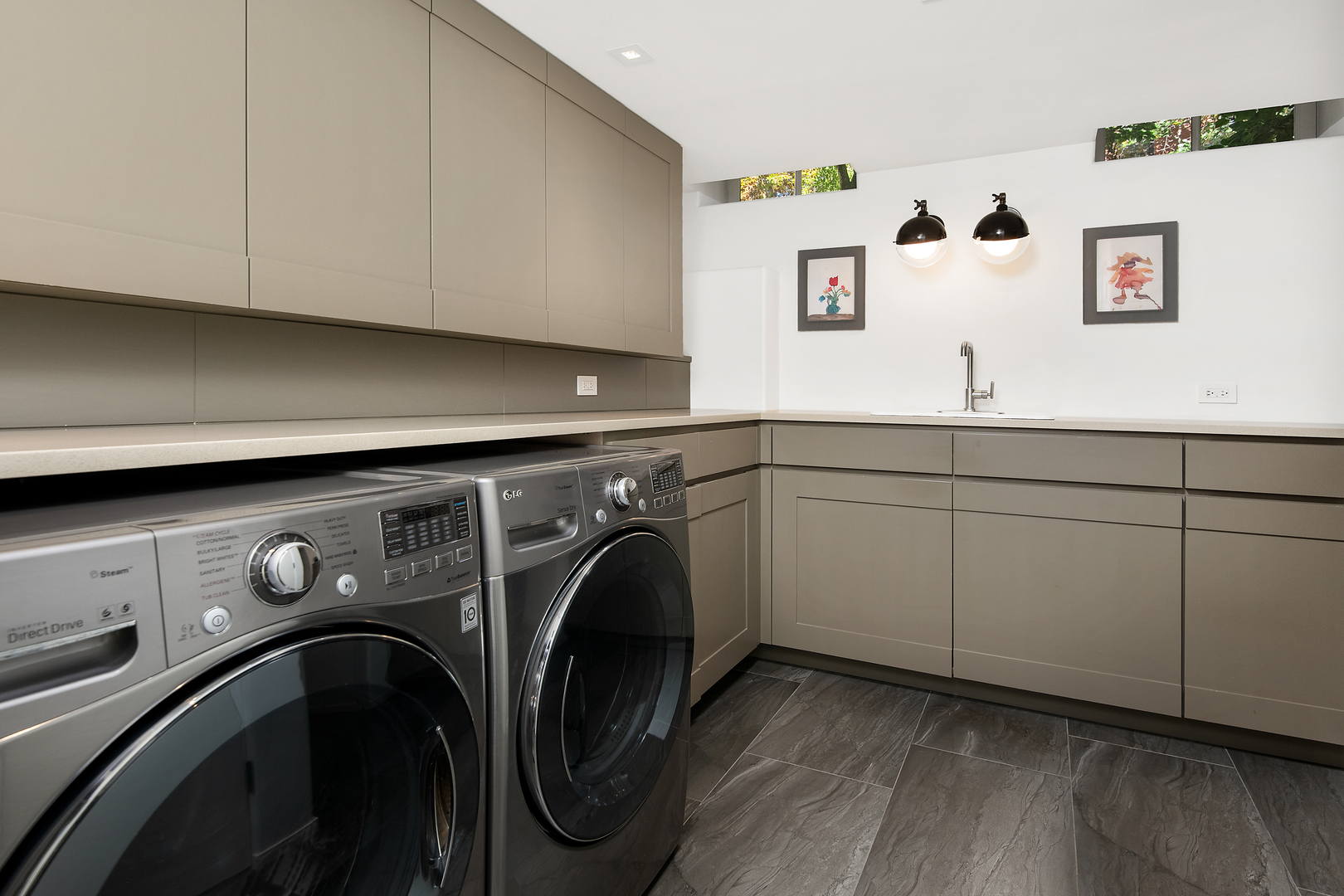 229 W EUGENIE Street