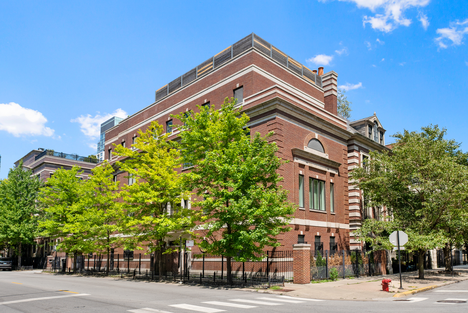 701 N Kingsbury Street