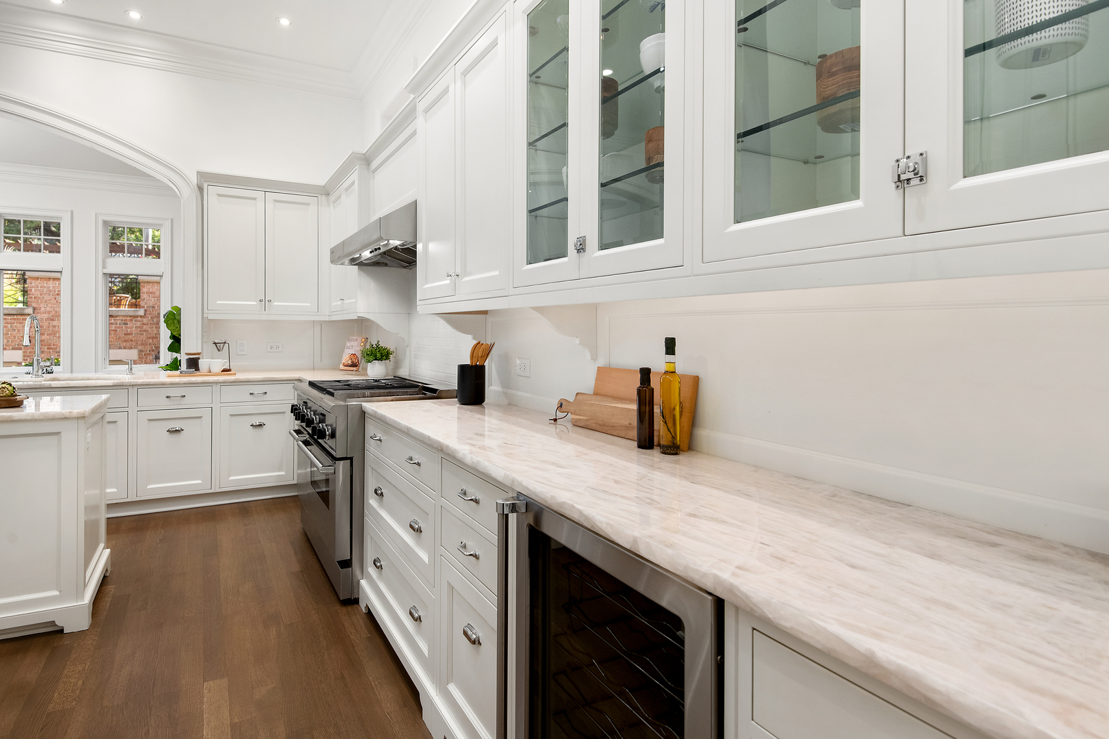 1921 N Mohawk Street