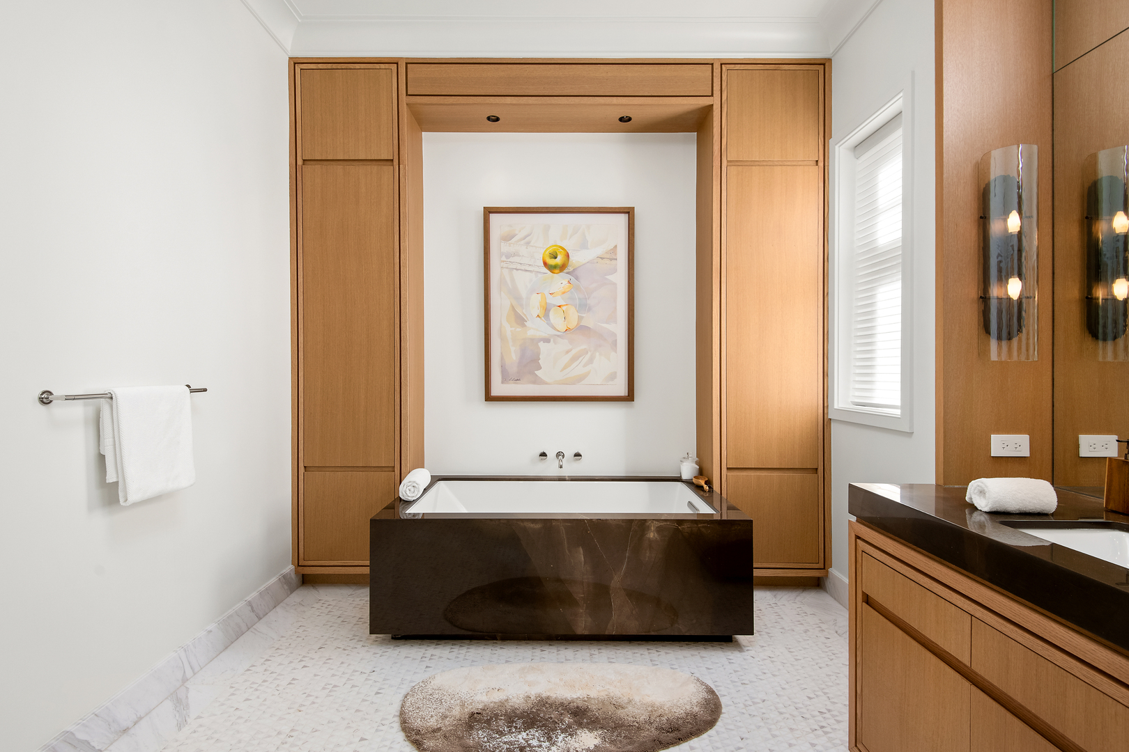 1921 N Mohawk Street