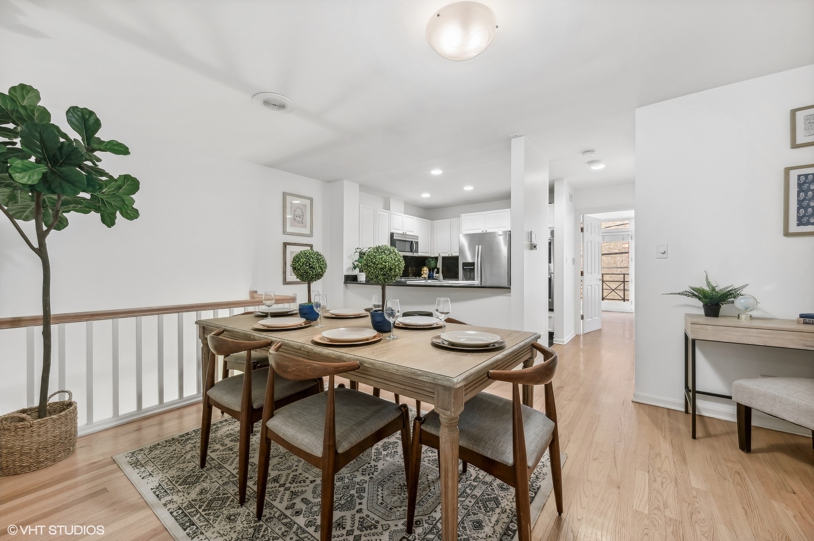 930 N Clark Street Unit: C