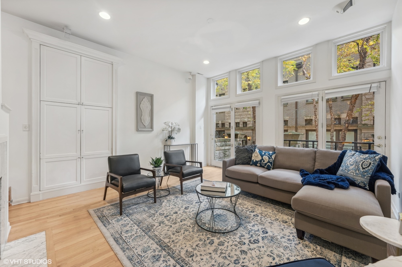 930 N Clark Street Unit: C