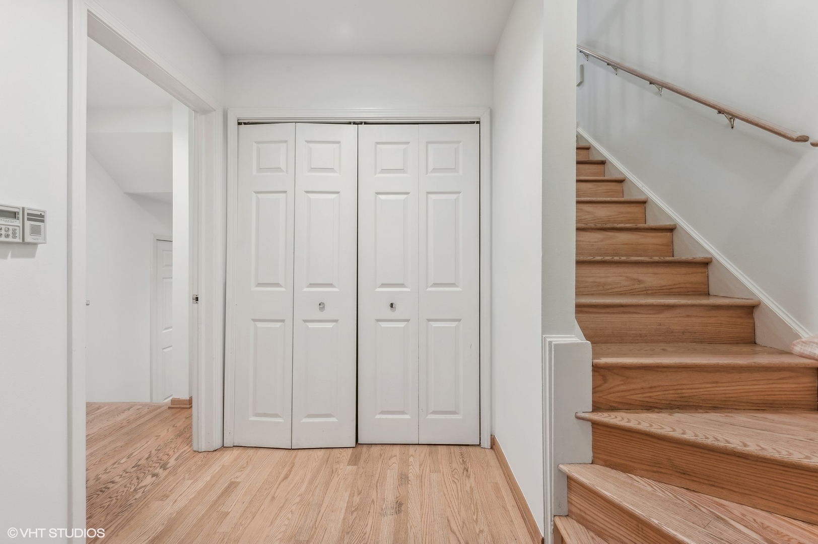 930 N Clark Street Unit: C