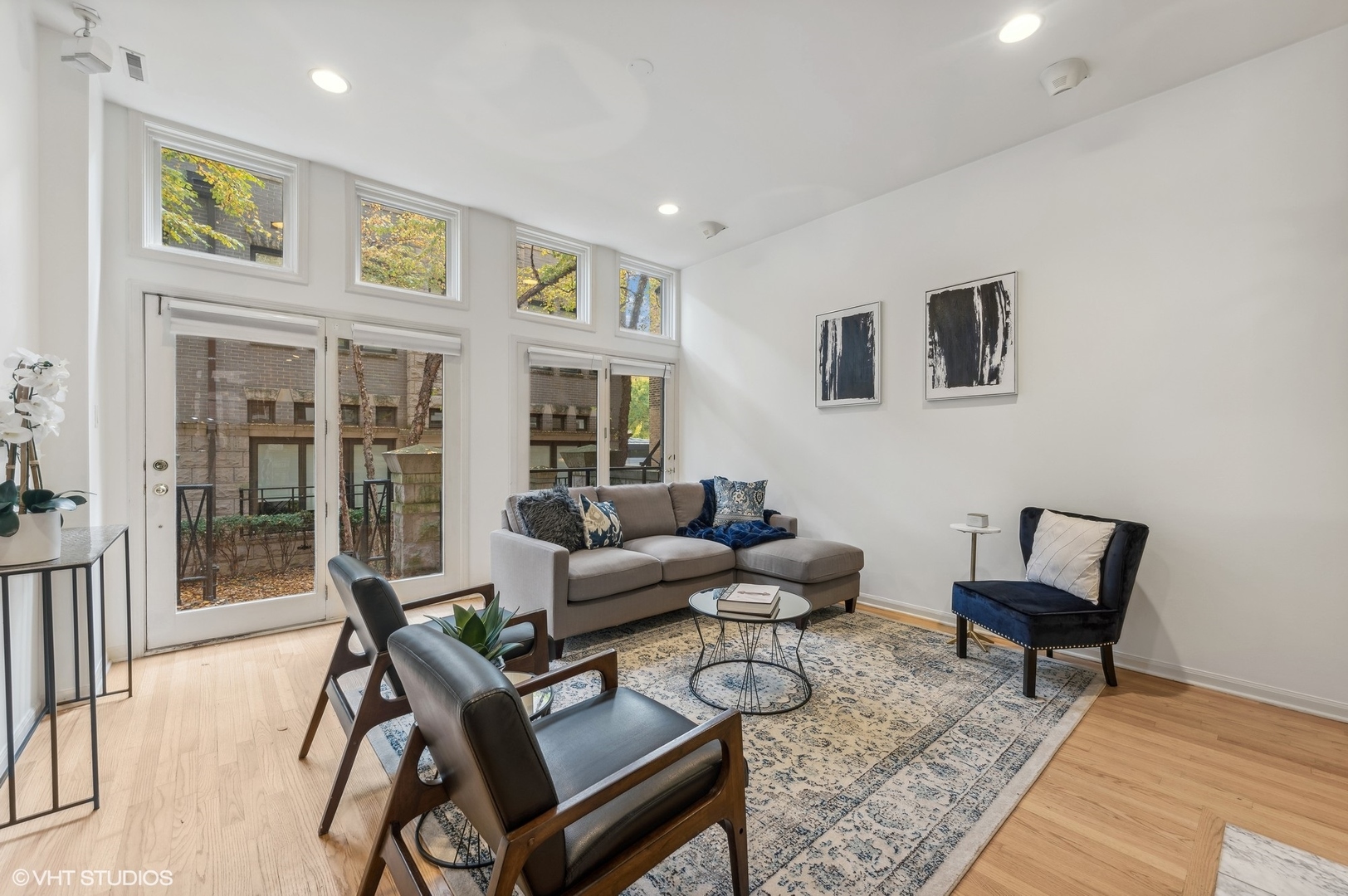 930 N Clark Street Unit: C