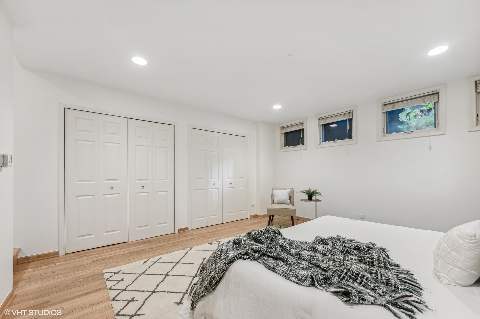 930 N Clark Street Unit: C