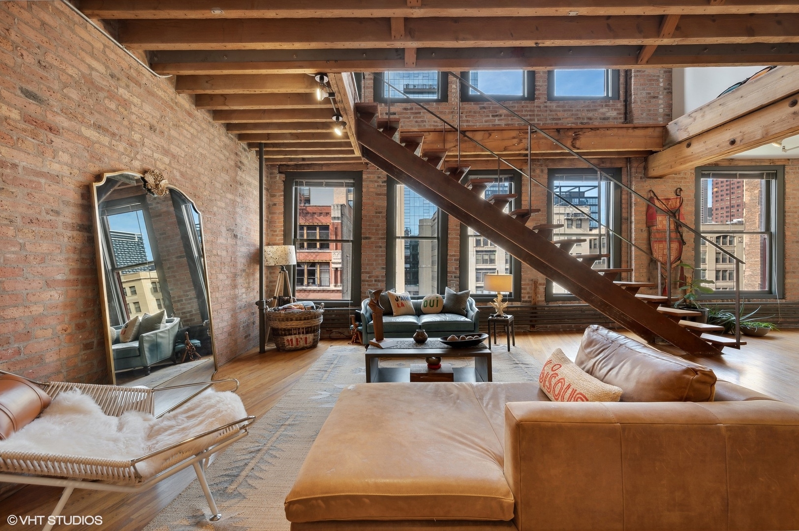 711 S Dearborn Street Unit: 704