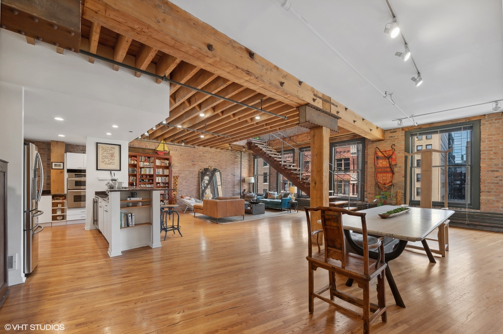 711 S Dearborn Street Unit: 704