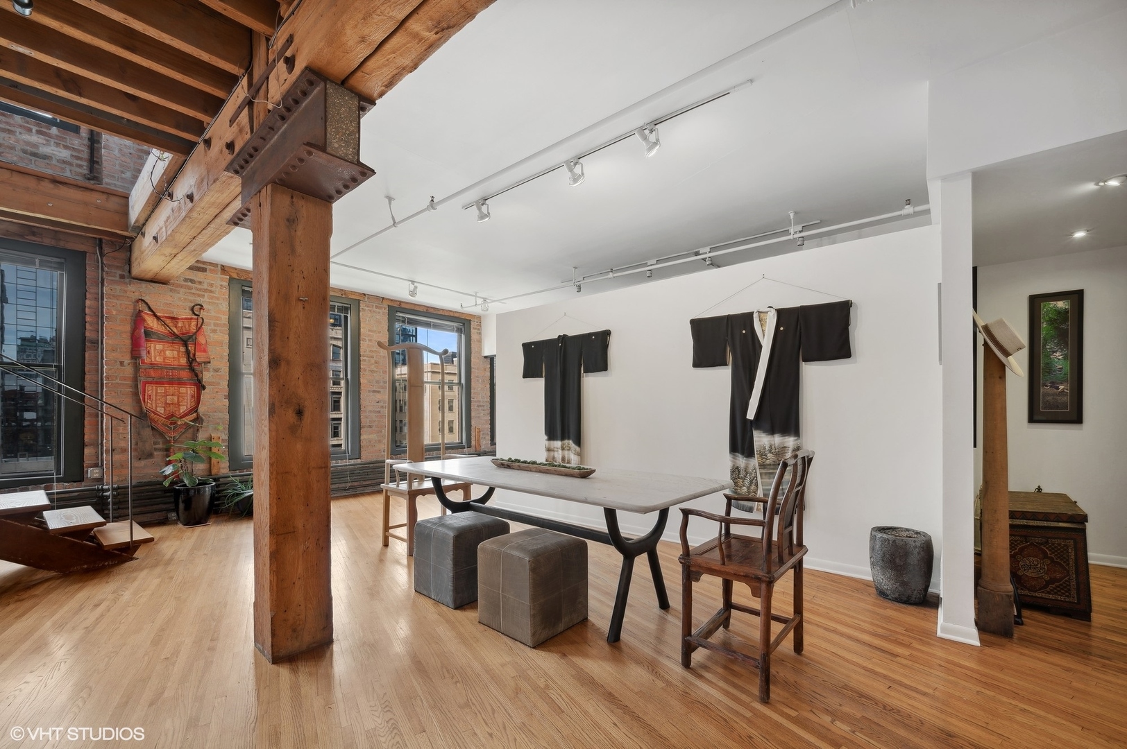 711 S Dearborn Street Unit: 704