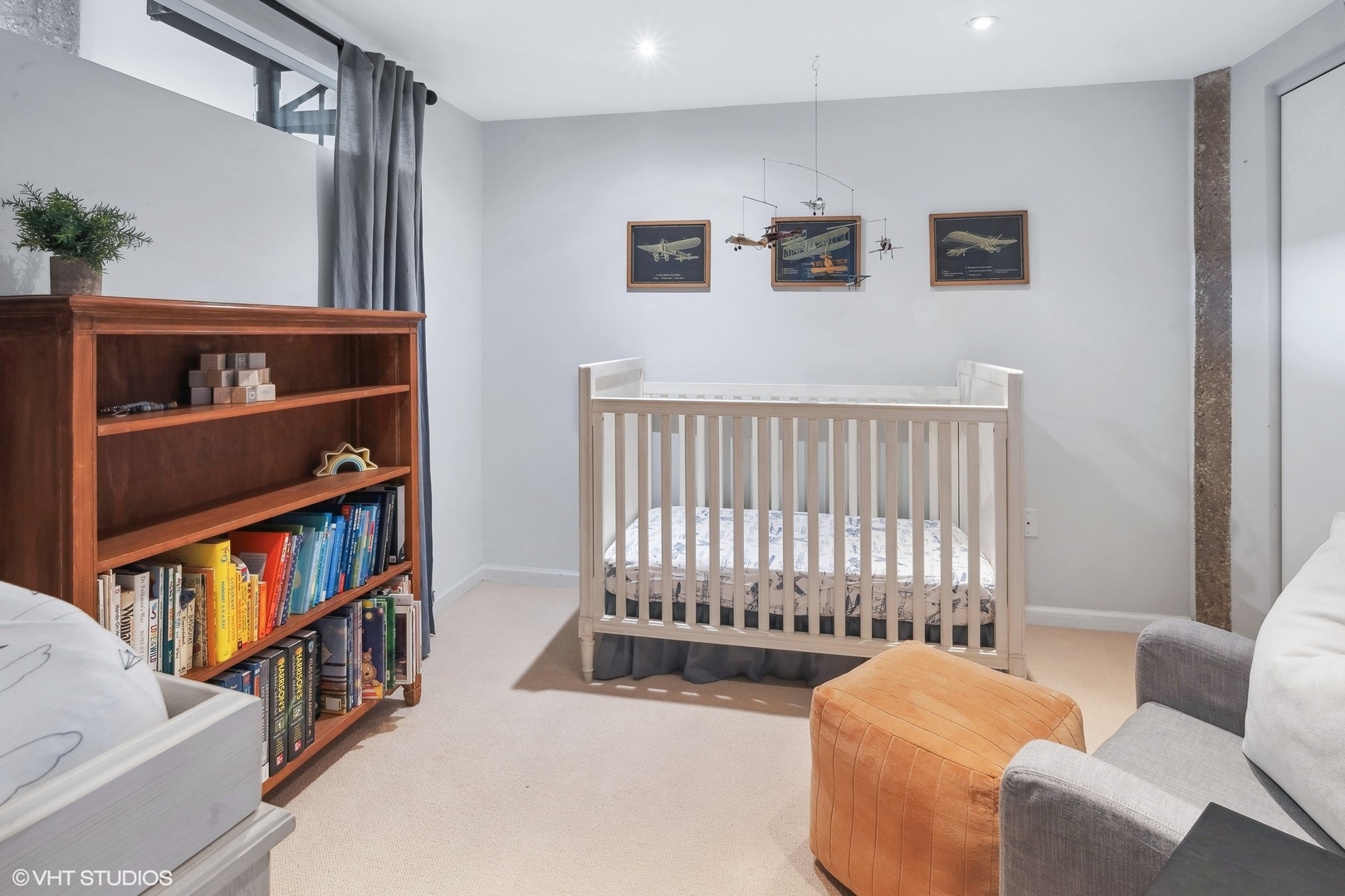 758 N Larrabee Street Unit: 203