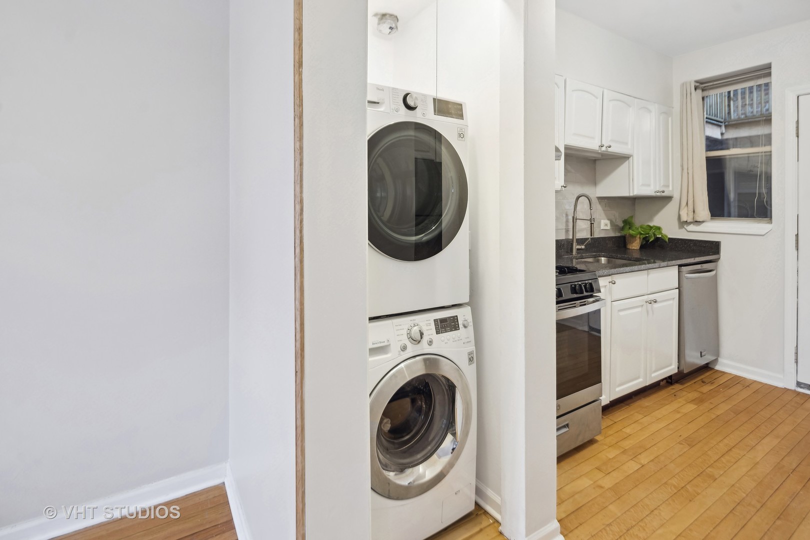 600 N La Grange Road Unit: B1