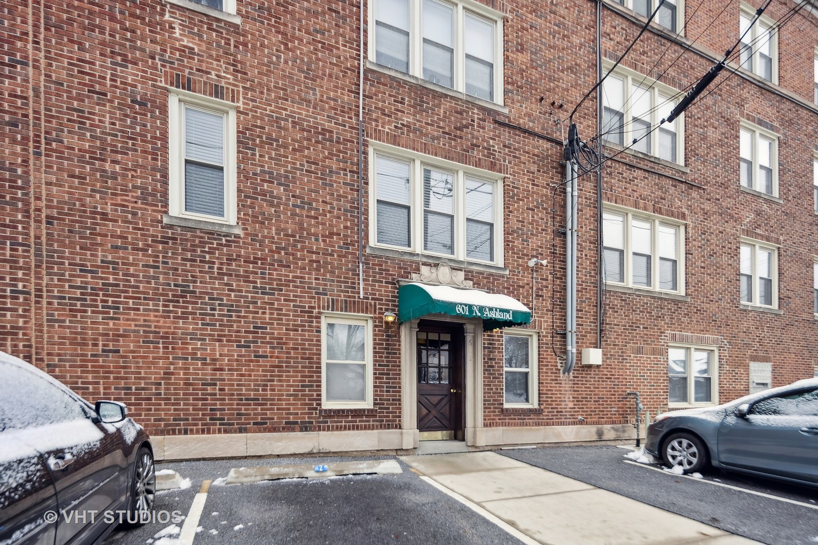 600 N La Grange Road Unit: B1