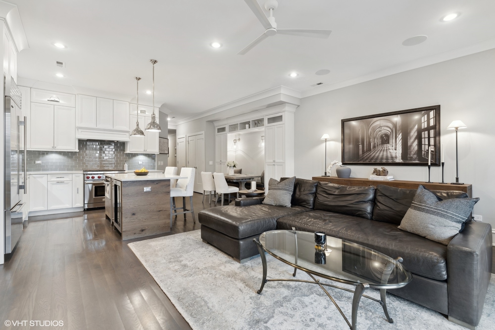 1320 W Wrightwood Avenue Unit: 2