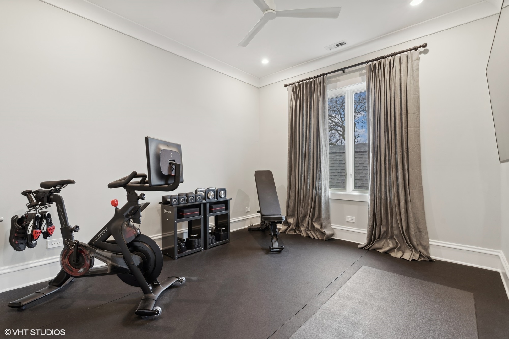 1320 W Wrightwood Avenue Unit: 2