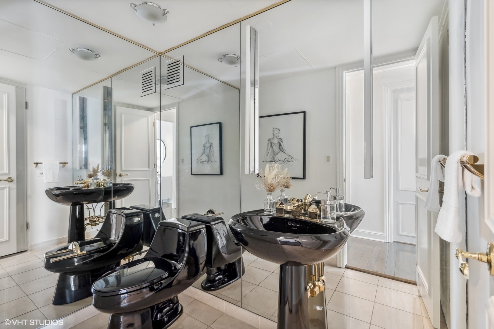 1040 N Lake Shore Drive Unit: 30A