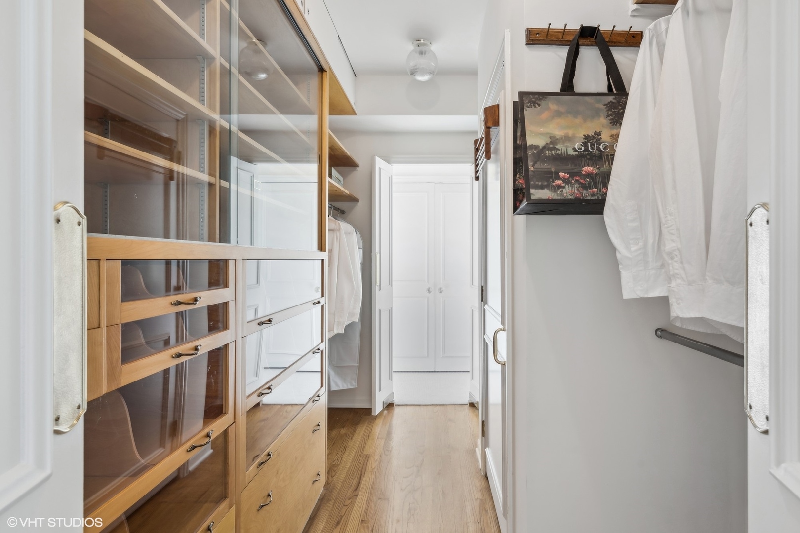 1040 N Lake Shore Drive Unit: 30A