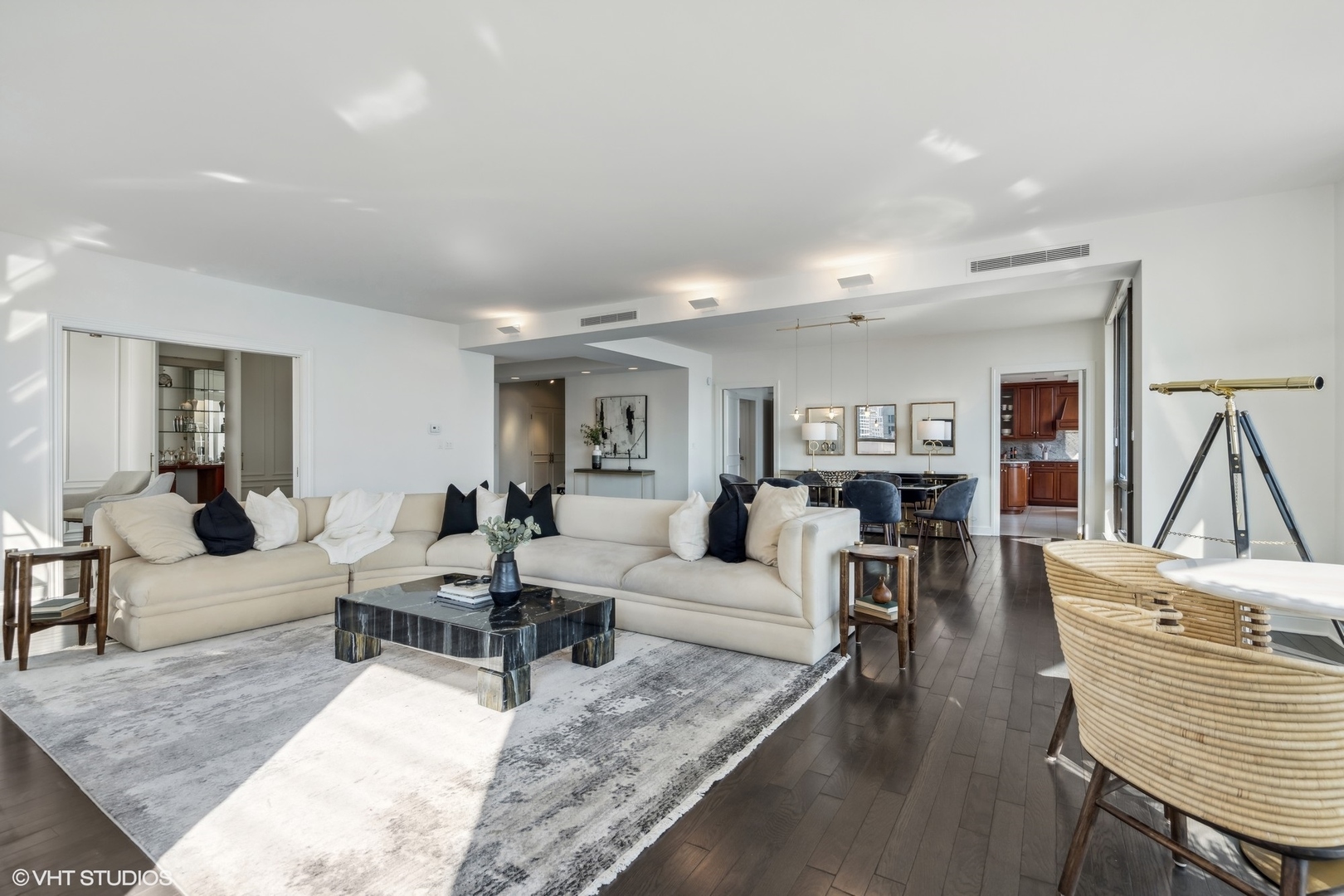 1040 N Lake Shore Drive Unit: 30A