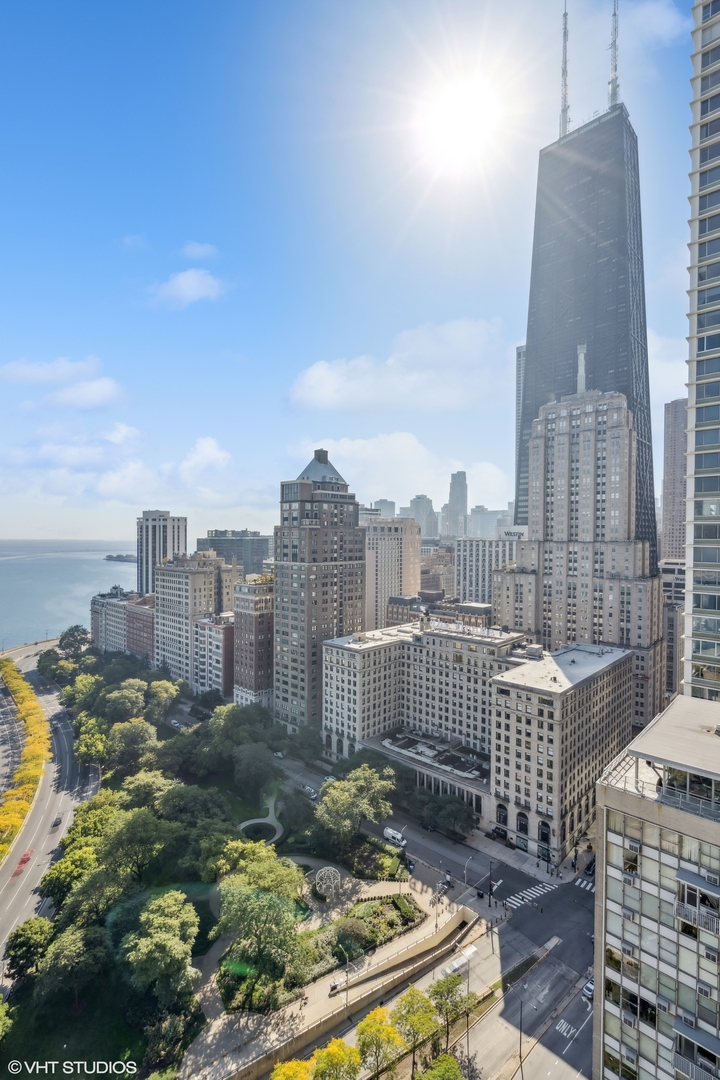 1040 N Lake Shore Drive Unit: 30A