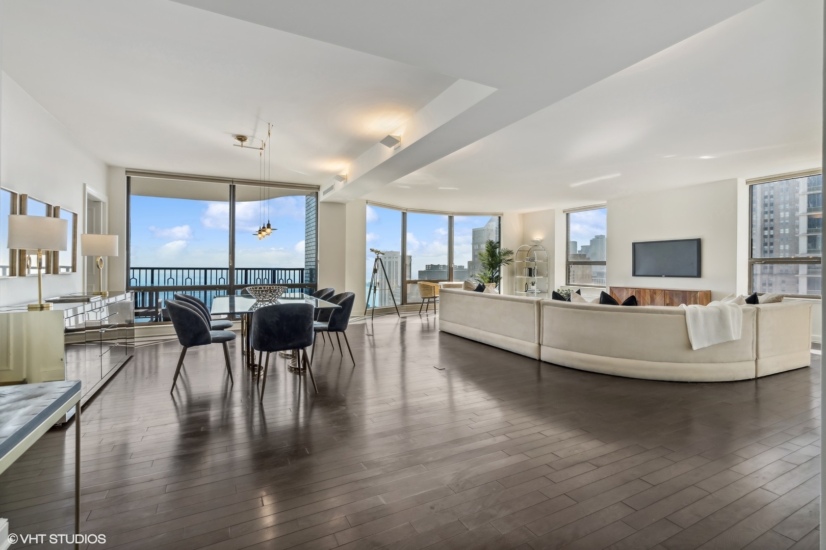 1040 N Lake Shore Drive Unit: 30A