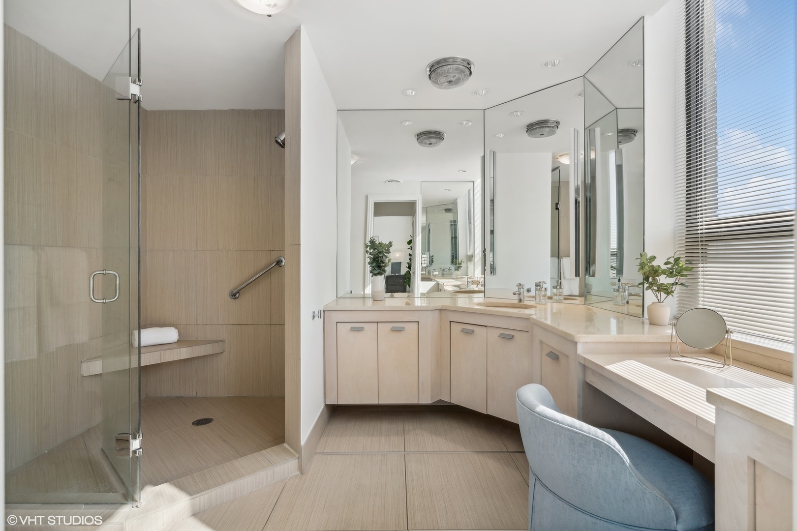 1040 N Lake Shore Drive Unit: 30A