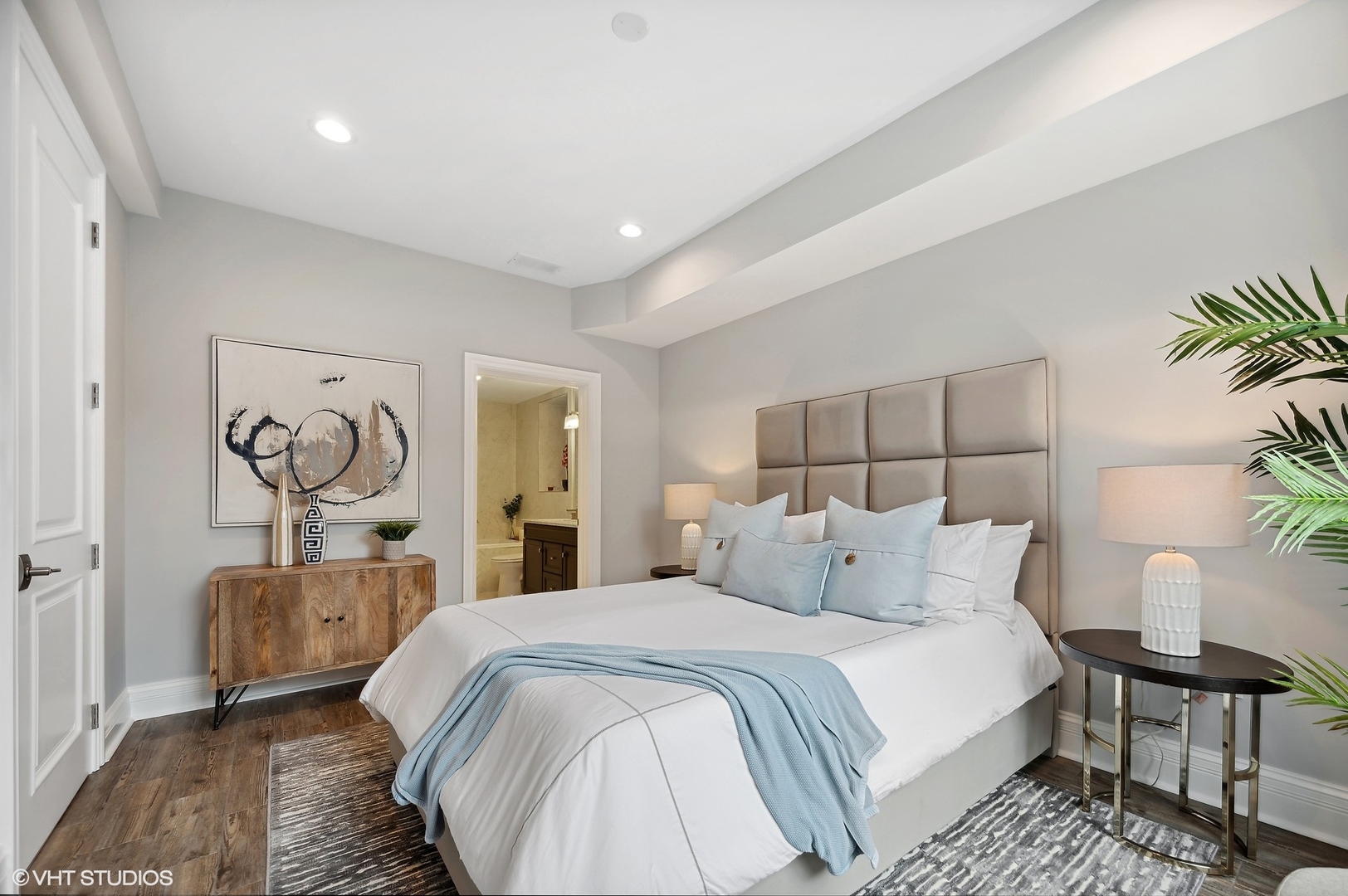 2343 N Bosworth Avenue