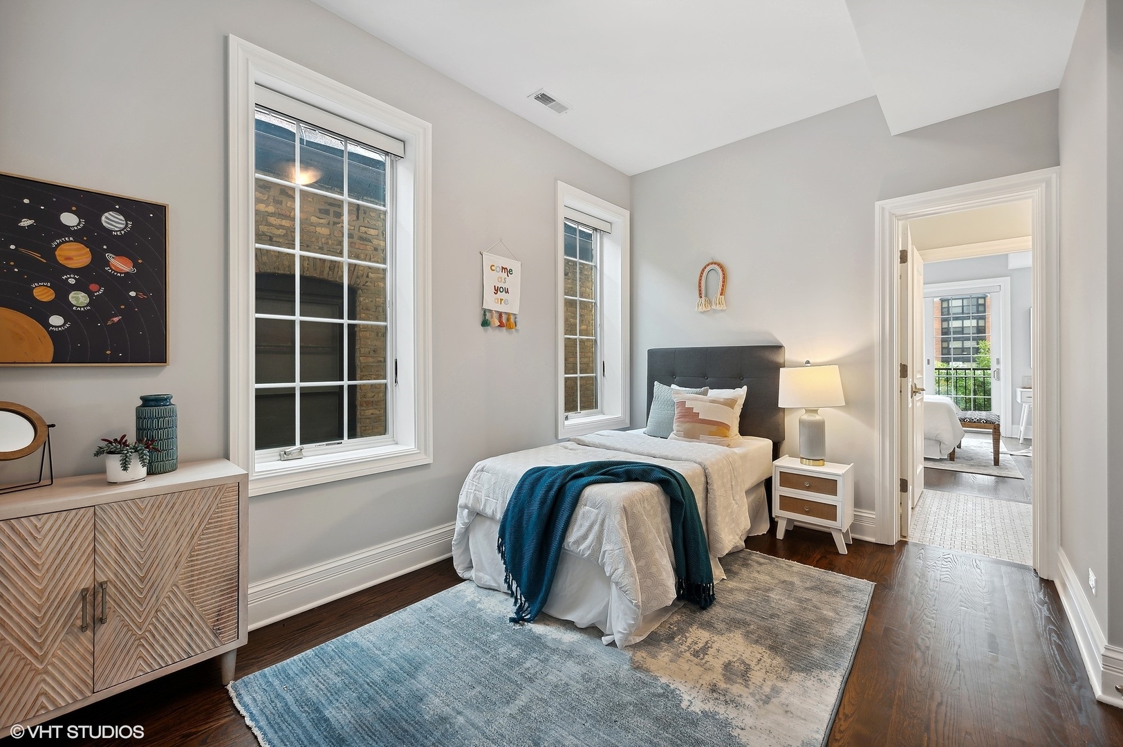 2343 N Bosworth Avenue