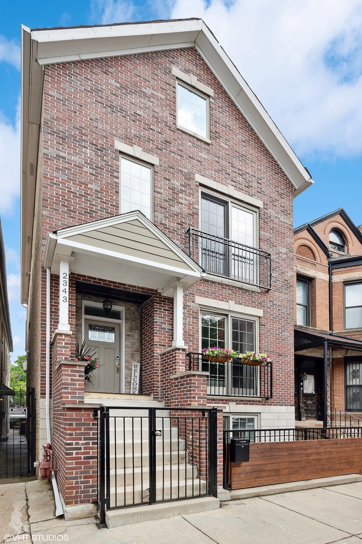 2343 N Bosworth Avenue