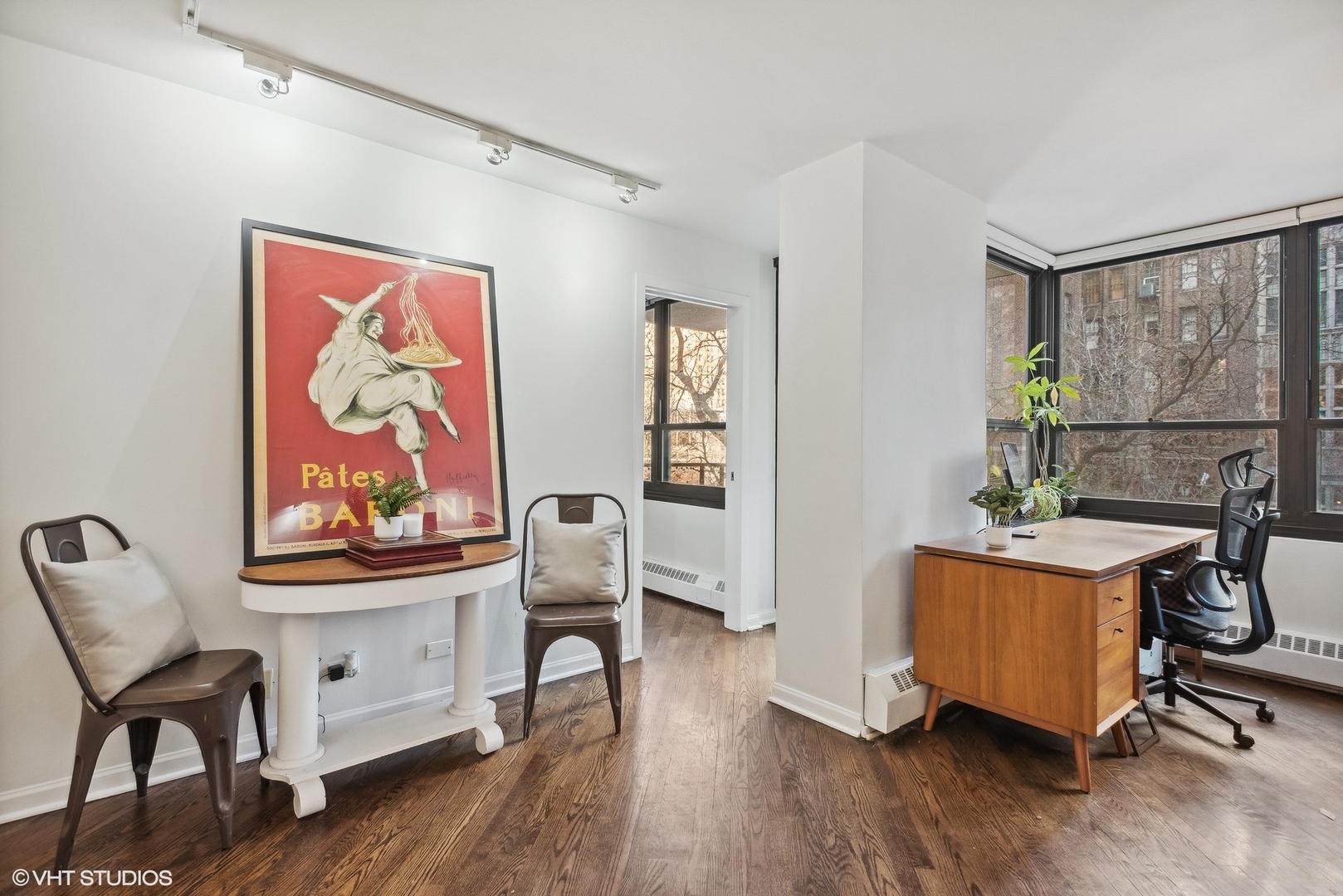 33 E Cedar Street Unit: 4E