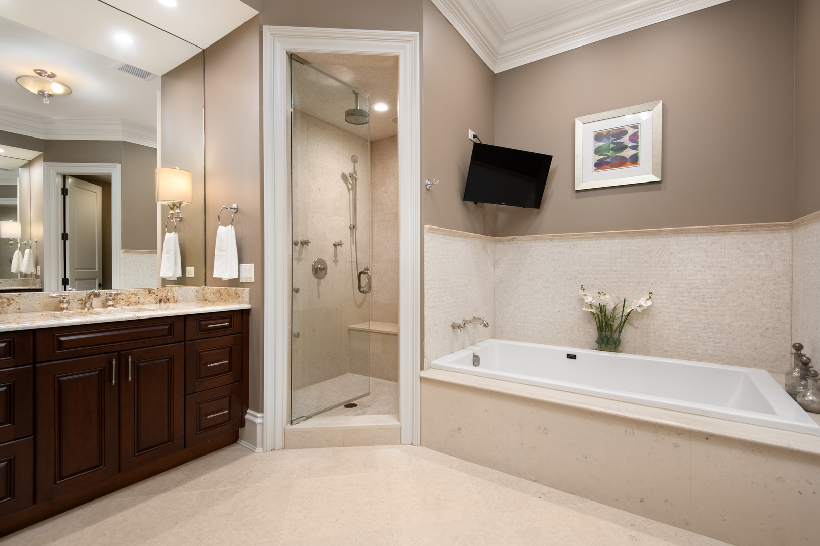 2706 N Mildred Avenue